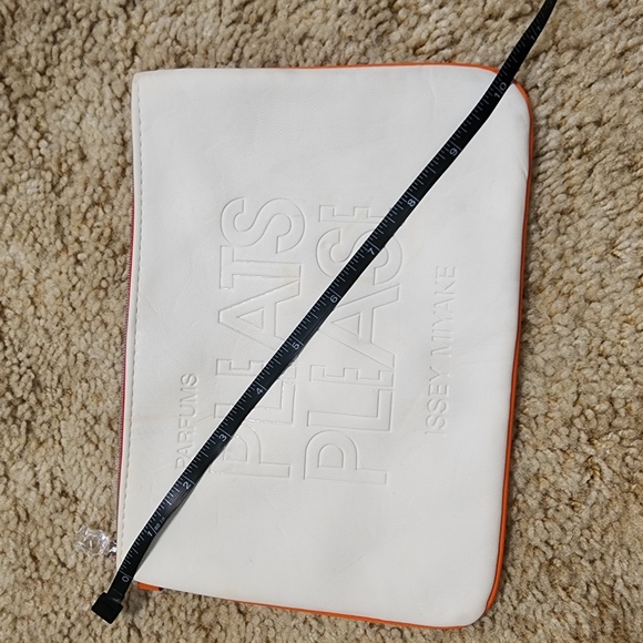 Issey Miyake Pleats Please cosmetic bag /pouch - Picture 3 of 7